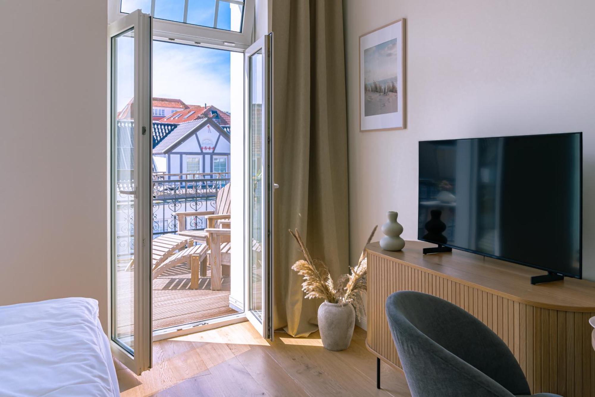 Kapitaenshaus Friedrich Franz - Premium Apartments 200 Meter Vom Strand Und Alten Strom Rostock Exterior foto